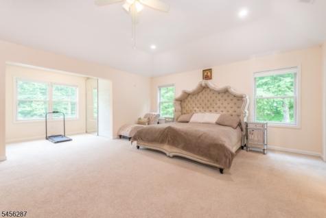 88 Mathews Avenue Riverdale NJ 07457