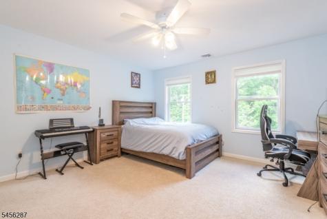 88 Mathews Avenue Riverdale NJ 07457