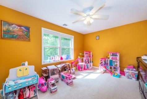 88 Mathews Avenue Riverdale NJ 07457