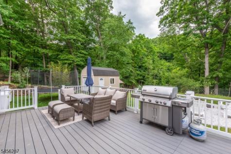 88 Mathews Avenue Riverdale NJ 07457
