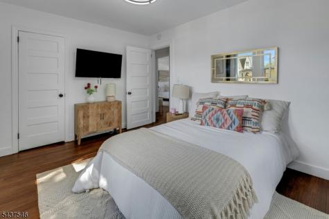 34 Cloverhill Place Montclair NJ 07042
