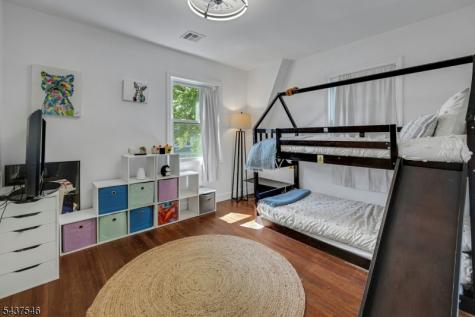 34 Cloverhill Place Montclair NJ 07042