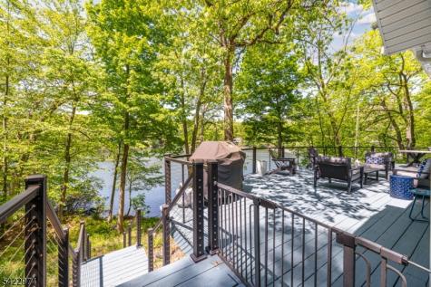 361 E Lakeshore Drive Vernon NJ 07422