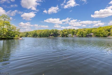 361 E Lakeshore Drive Vernon NJ 07422