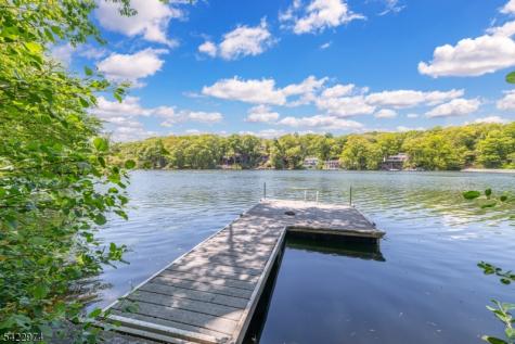 361 E Lakeshore Drive Vernon NJ 07422