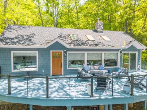 361 E Lakeshore Drive Vernon NJ 07422