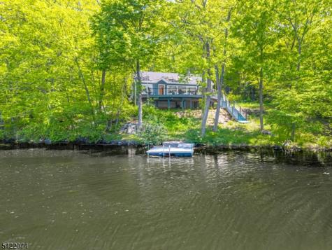 361 E Lakeshore Drive Vernon NJ 07422