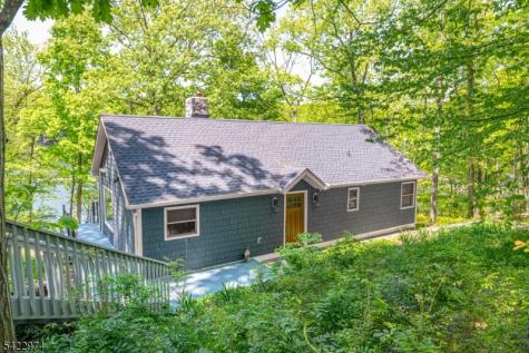 361 E Lakeshore Drive Vernon NJ 07422