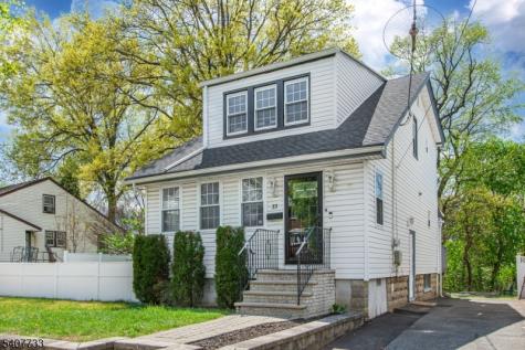31 Smallwood Avenue Belleville NJ 07109
