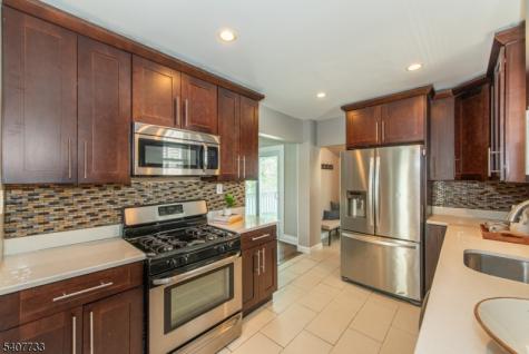 31 Smallwood Avenue Belleville NJ 07109