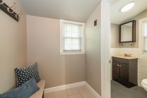 31 Smallwood Avenue Belleville NJ 07109