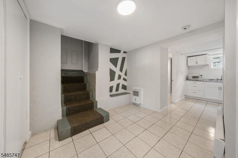 1746 Elk Street Piscataway NJ 08854