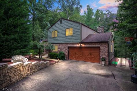 72 Fox Chase Court Freehold NJ 07728