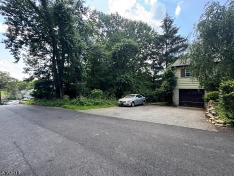 30 Terrence Avenue Jefferson NJ 07849