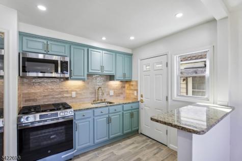 43 Rhode Island Avenue East Orange NJ 07018