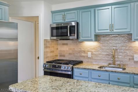 43 Rhode Island Avenue East Orange NJ 07018