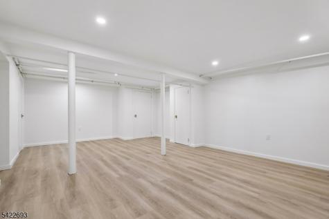 43 Rhode Island Avenue East Orange NJ 07018
