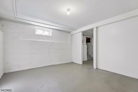 43 Rhode Island Avenue East Orange NJ 07018