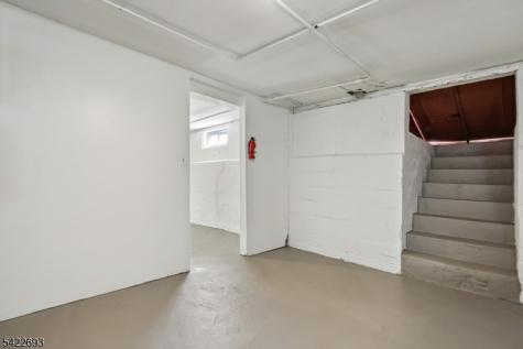 43 Rhode Island Avenue East Orange NJ 07018