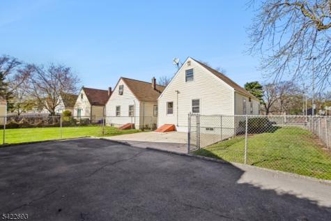 43 Rhode Island Avenue East Orange NJ 07018