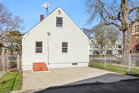 43 Rhode Island Avenue East Orange NJ 07018