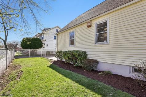 43 Rhode Island Avenue East Orange NJ 07018