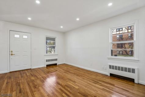 43 Rhode Island Avenue East Orange NJ 07018