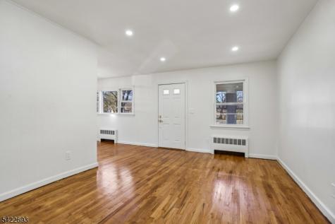 43 Rhode Island Avenue East Orange NJ 07018