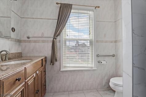 21 W Grant Avenue Roselle Park NJ 07204