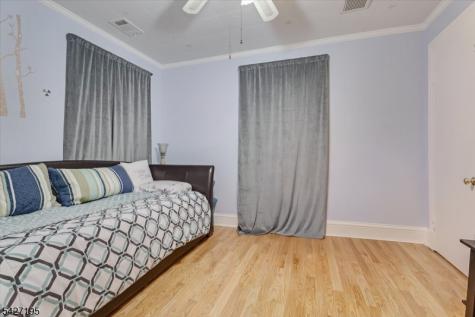 21 W Grant Avenue Roselle Park NJ 07204