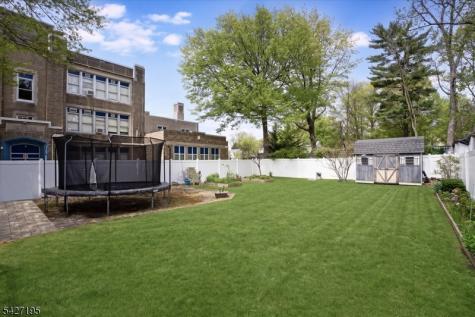 21 W Grant Avenue Roselle Park NJ 07204
