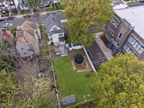 21 W Grant Avenue Roselle Park NJ 07204
