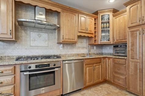 21 W Grant Avenue Roselle Park NJ 07204