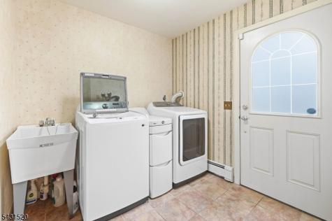 5 Halsey Road Montville NJ 07082