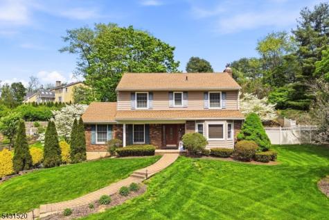 5 Halsey Road Montville NJ 07082