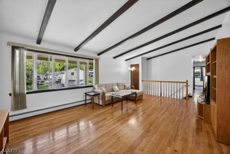 3 Nice Place Hopatcong NJ 07843