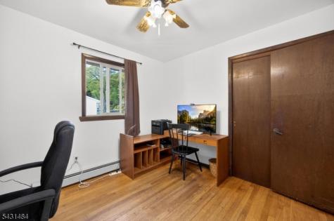 3 Nice Place Hopatcong NJ 07843