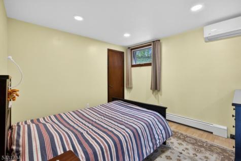3 Nice Place Hopatcong NJ 07843
