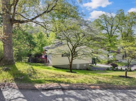 3 Nice Place Hopatcong NJ 07843