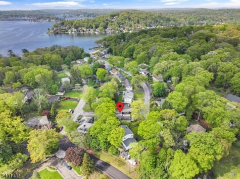 3 Nice Place Hopatcong NJ 07843