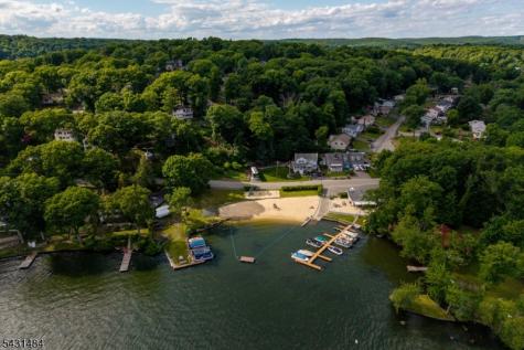 3 Nice Place Hopatcong NJ 07843