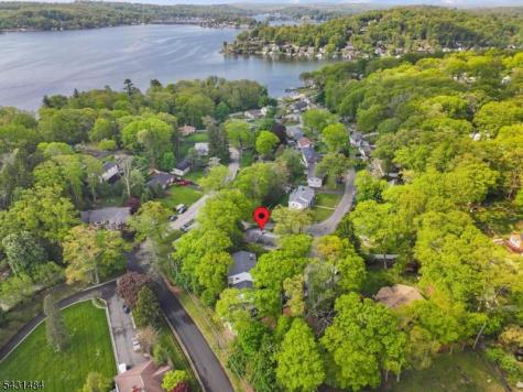 3 Nice Place Hopatcong NJ 07843
