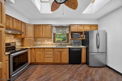 3 Nice Place Hopatcong NJ 07843