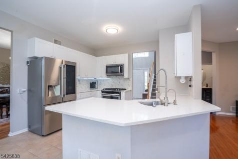23 Huntley Way Bridgewater NJ 08807