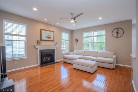 23 Huntley Way Bridgewater NJ 08807