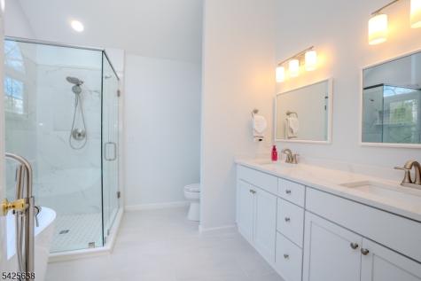 23 Huntley Way Bridgewater NJ 08807