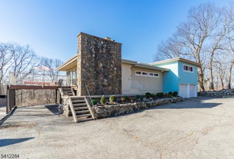 21 Skyview Road Ringwood NJ 07456