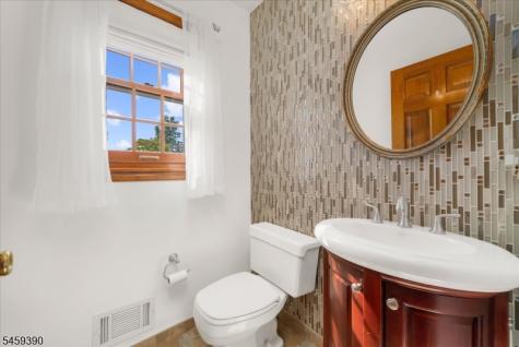 36 Kingsridge Road Kingwood NJ 08825
