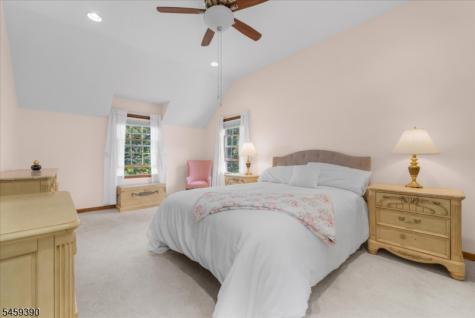 36 Kingsridge Road Kingwood NJ 08825