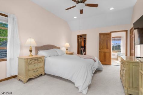36 Kingsridge Road Kingwood NJ 08825